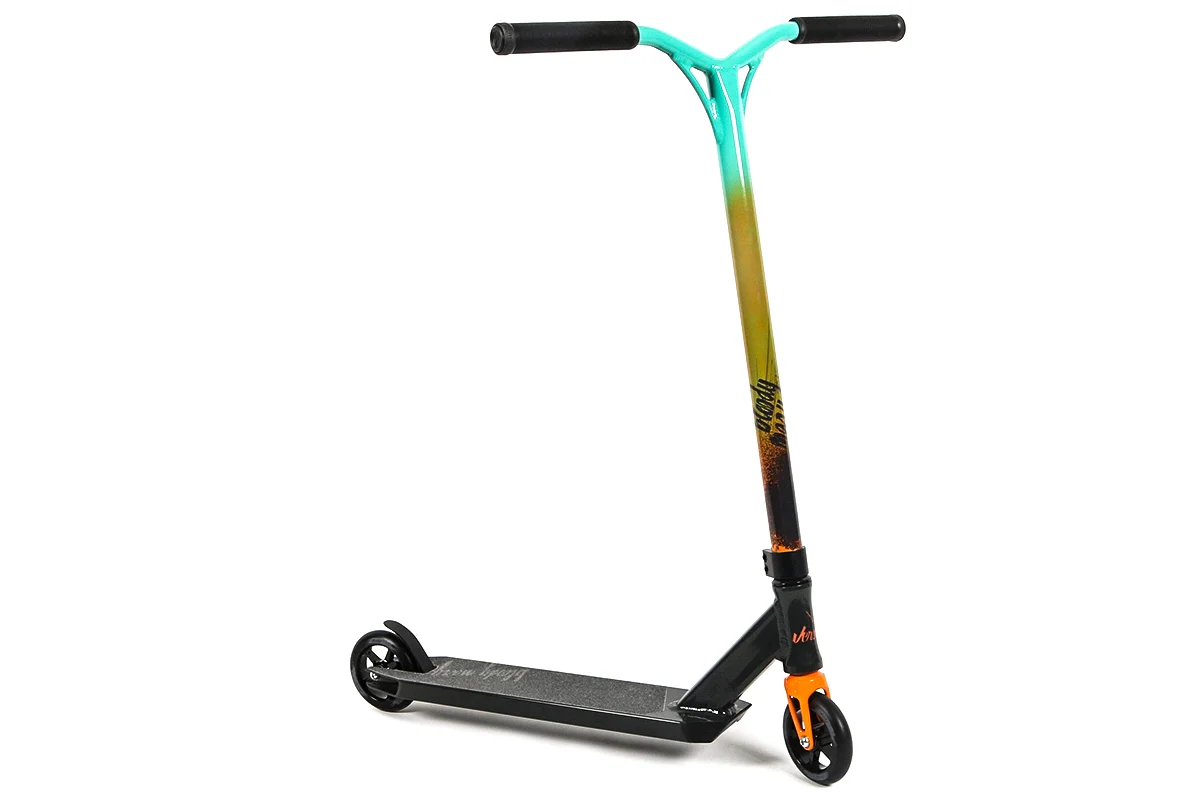 3913-versatyl-bloody-mary-complete-scooter-orange-blue-black-1.webp Versatyl Bloody Mary Complete Scooter - Orange/Blue/Black