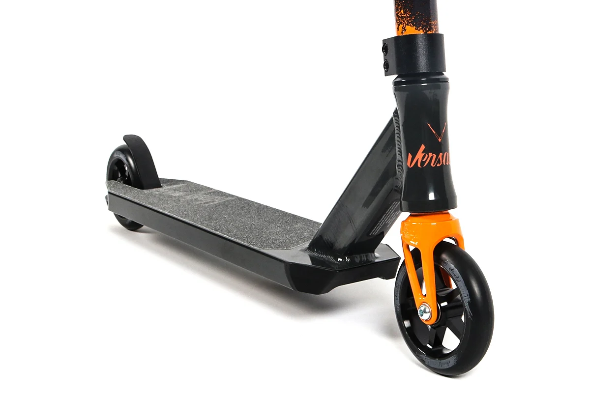 3913-versatyl-bloody-mary-complete-scooter-orange-blue-black-2.webp Versatyl Bloody Mary Complete Scooter - Orange/Blue/Black
