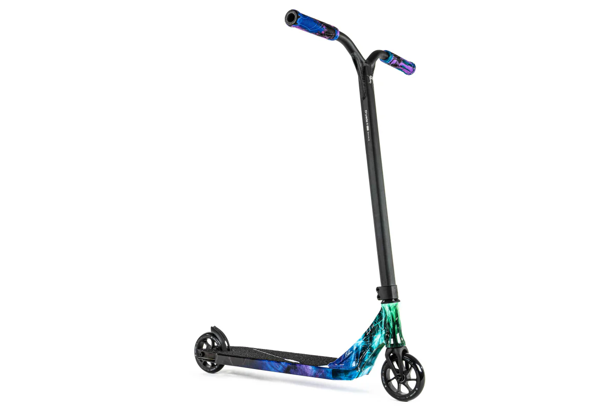 5050-ethic-dtc-erawan-v2-medium-complete-scooter-blue-iridium-1.webp Ethic DTC Erawan V2 Medium Complete Scooter - Blue Iridium