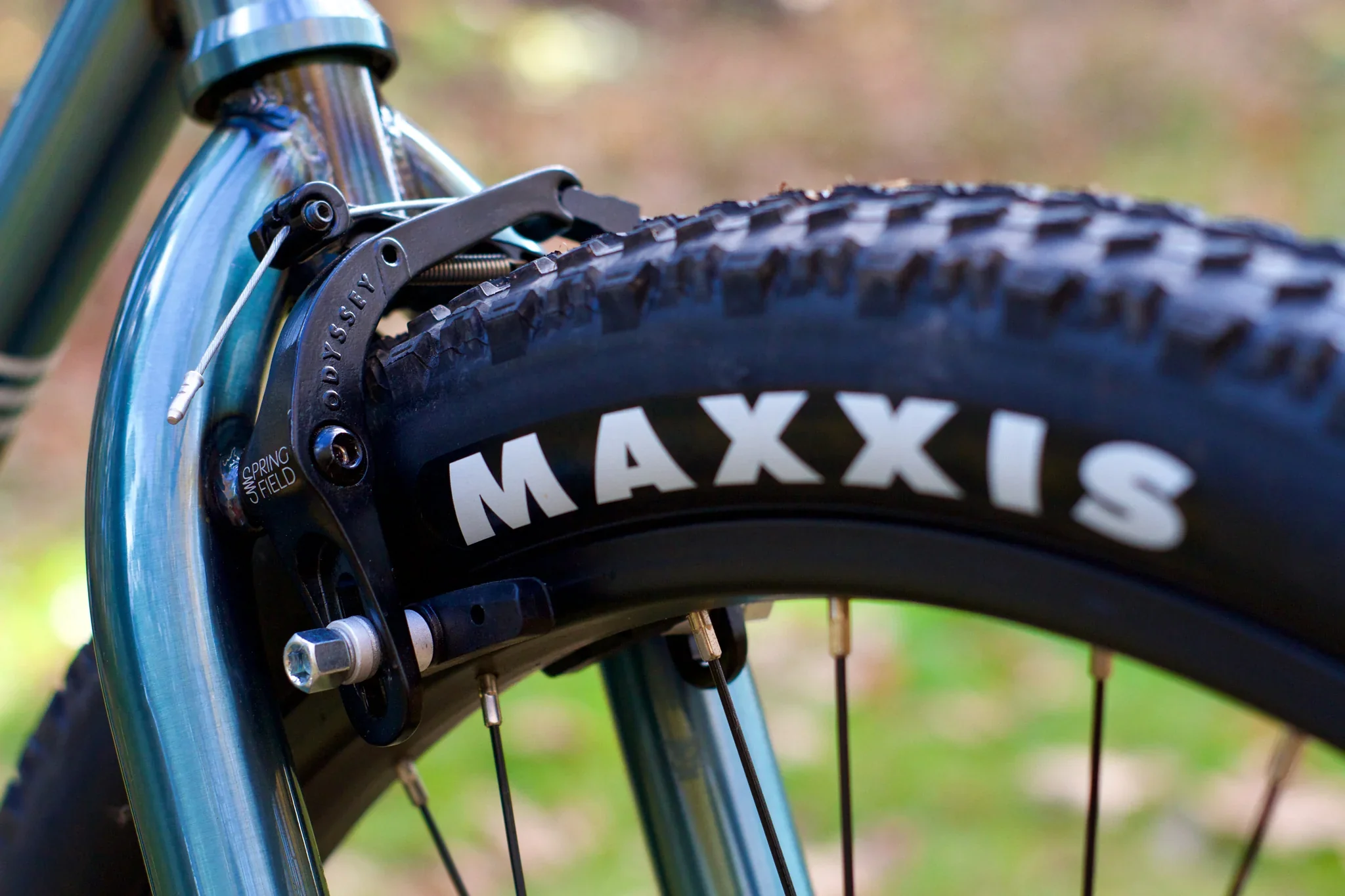 6959-fairdale-taj-27.5-complete-cruiser-bike-translucent-winter-blue-9.webp Fairdale Taj 27.5″ Complete Cruiser Bike - Translucent Winter Blue